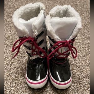 Totes girl winter boots